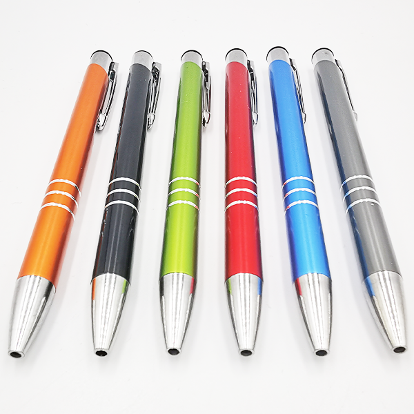 Personalisiere Kugelschreiber aus Metall im Grosshandel geben Ihnen und Ihrem Unternehmen das Gefühl, etwas Besonderes zu sein