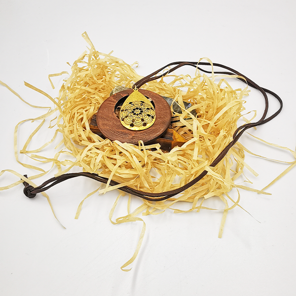 Persolisierte Long Drop Asian Unique Design Art Style Wood Leder dunkelbraune Halsketten für Damen