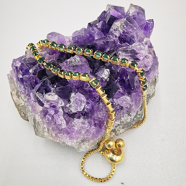 Personalisierte Tennis-Armbänder aus Kubikzirkonia für Sie. Damen- Tenniskette mit mattierter Legierung