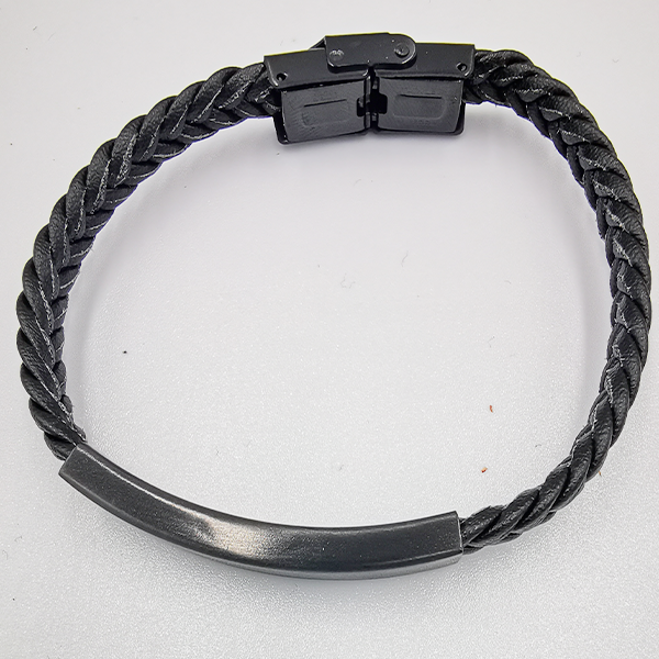 Personalisierte Herrenarmband geflochten Totem Serie Zeitloses schwarzes Lederarmband / Titanstahl