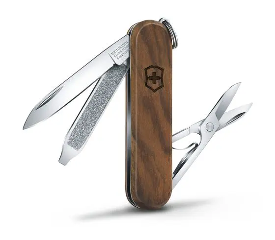VICTORINOX CLASSIC SD WOOD NUSSBAUMHOLZ - 0.6221.63 ,MIT GRATIS GRAVUR