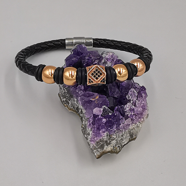 Personalisierte Herren- Geometrischer Totem-Serie Moderne Titan-Stahl-Armbänder kol bandı Rose geben Ihnen das Gefühl, etwas Besonderes zu sein