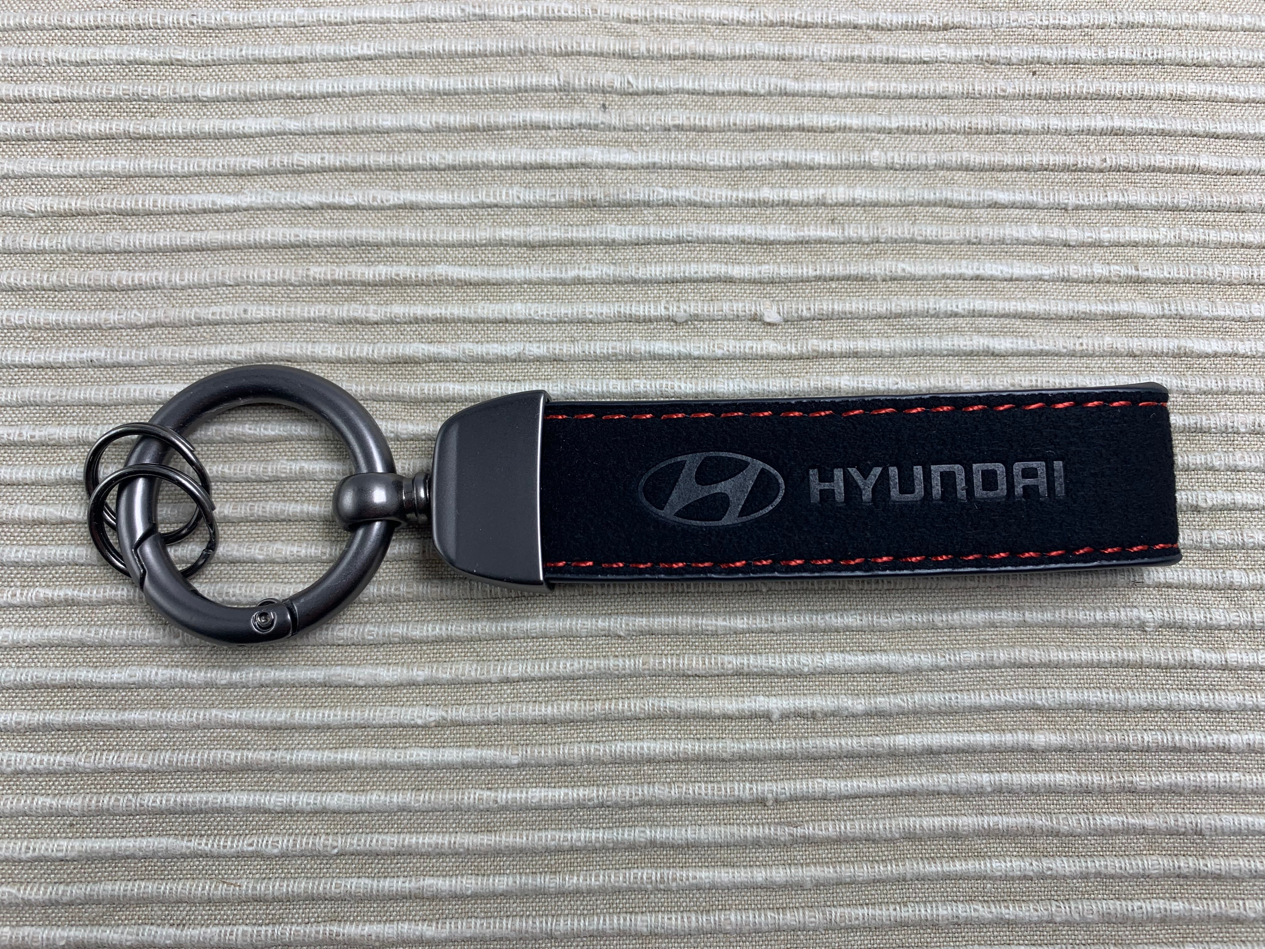 Personalisiere Echtes Leder Luxus Auto Schlüsselanhänger Auto Logo Hyundai - Subaru - Suzuki - Kia - Citroen - Mitsubishi Motors - Dodge Auto Schlüsselanhänger